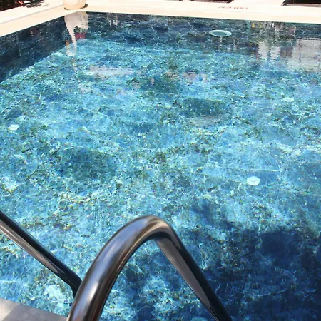 Bademıçı Otel *
